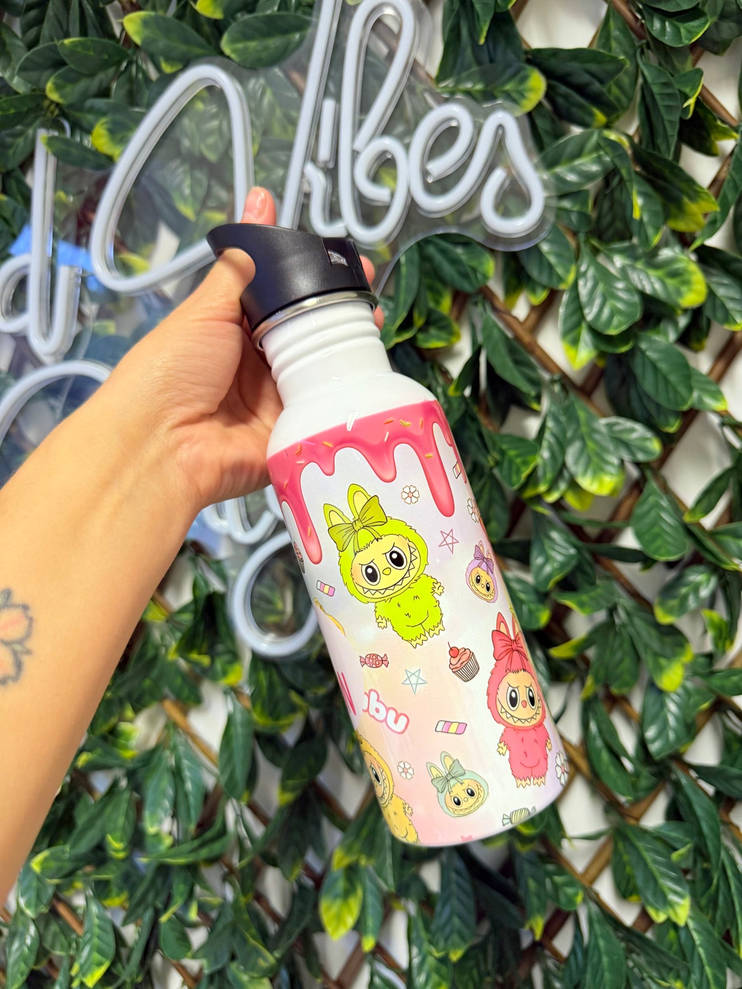 Stainless steel flip straw water bottle - pink Labubu
