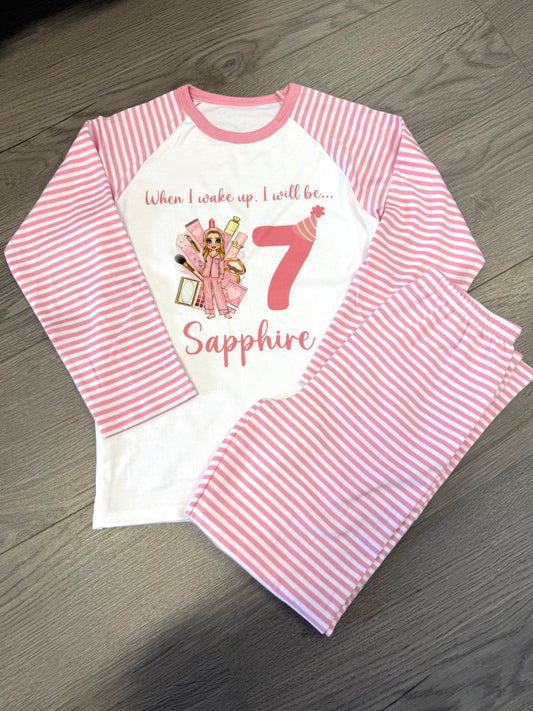 Make up girl pyjamas When I wake up