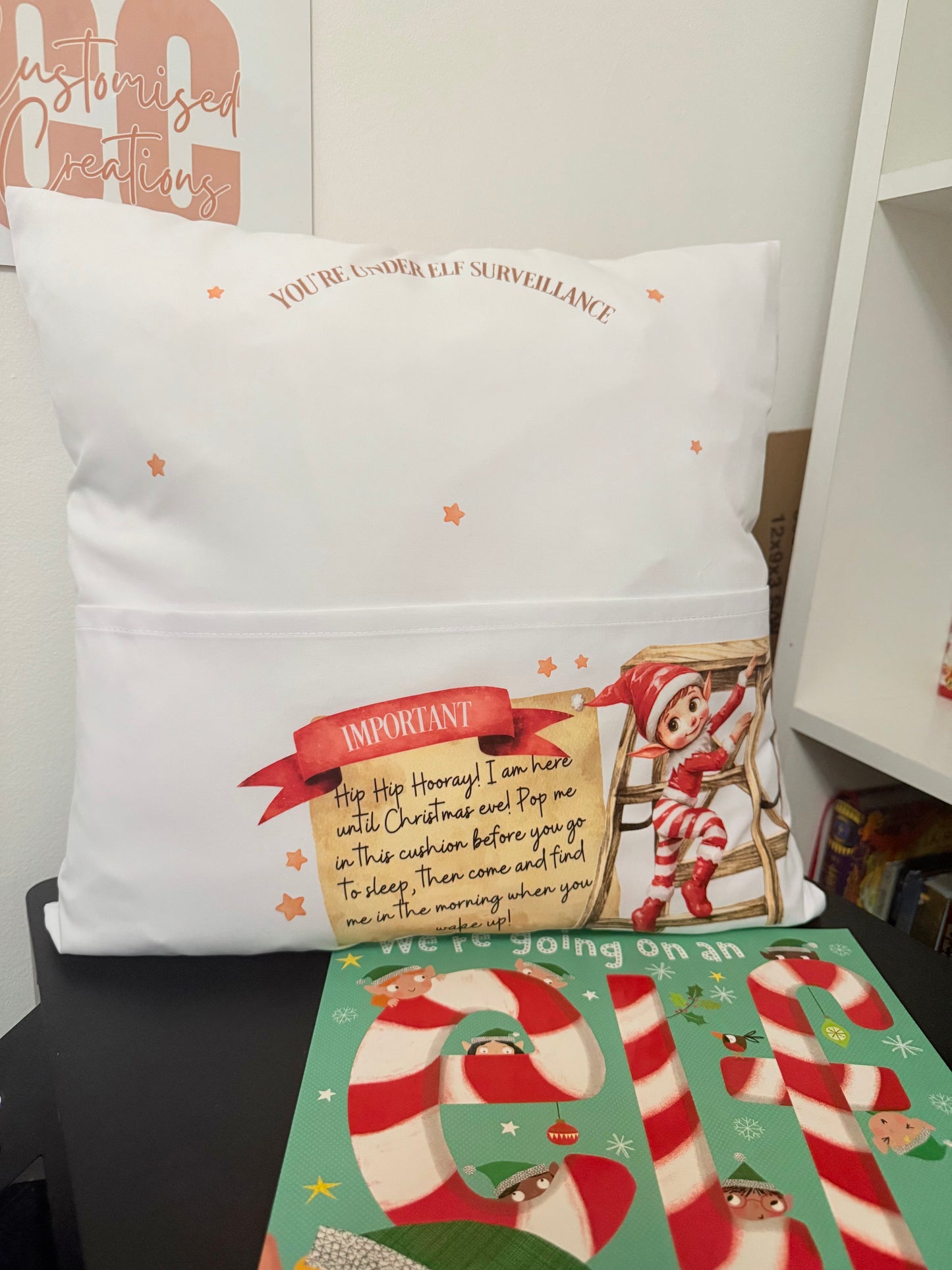 Elf cushion with book