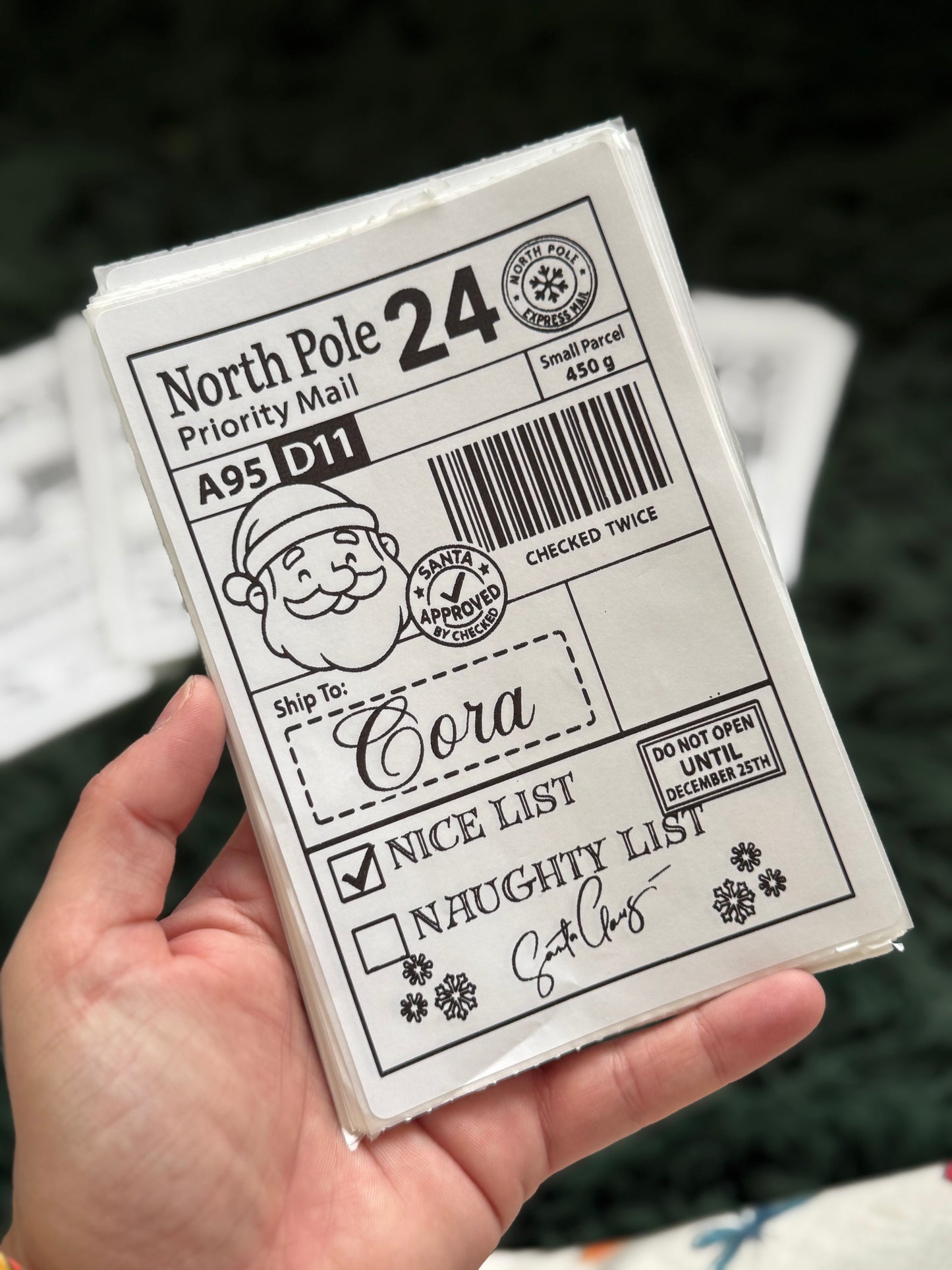 Pack of 25 elf gift labels