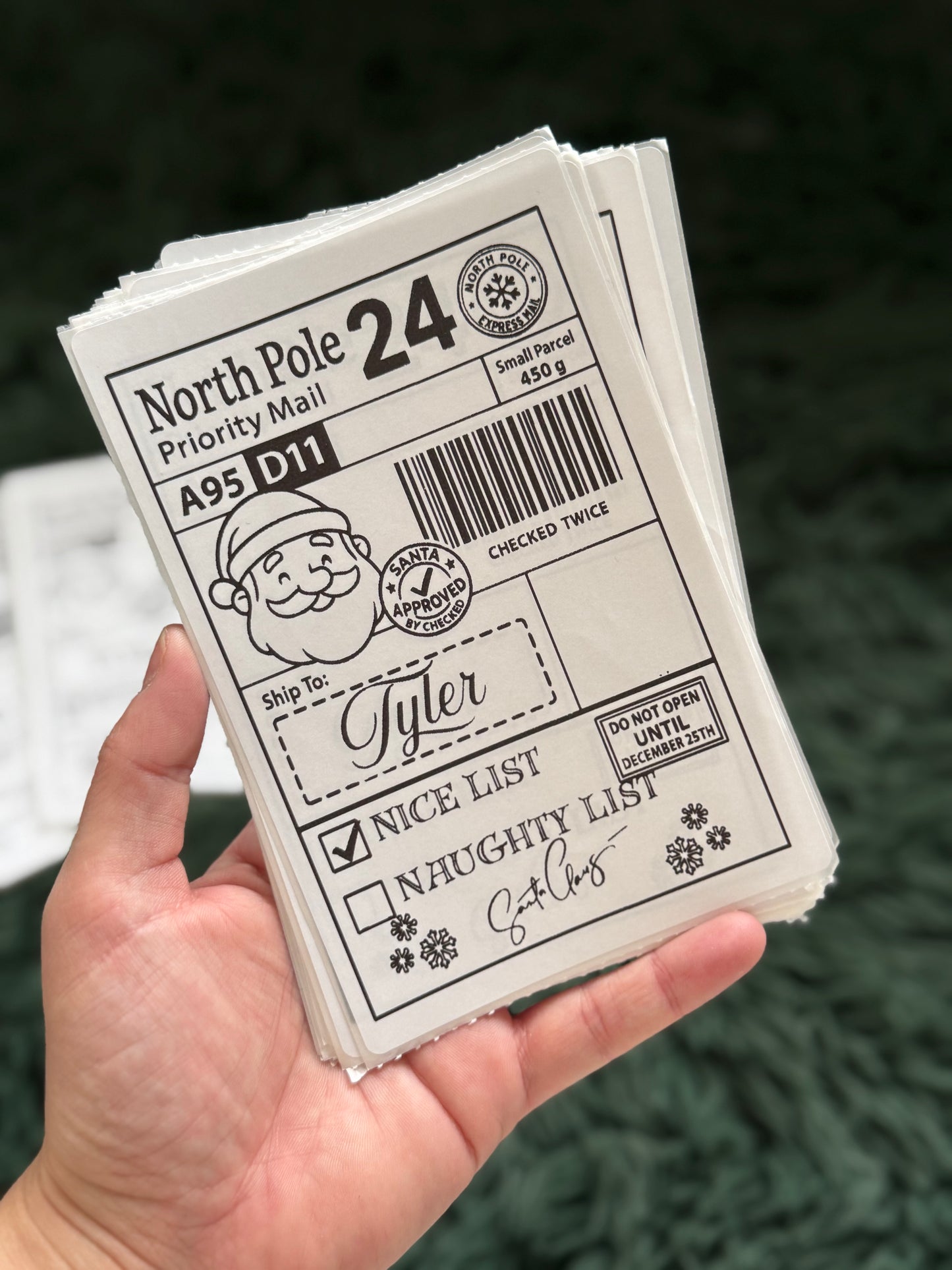 Pack of 25 elf gift labels