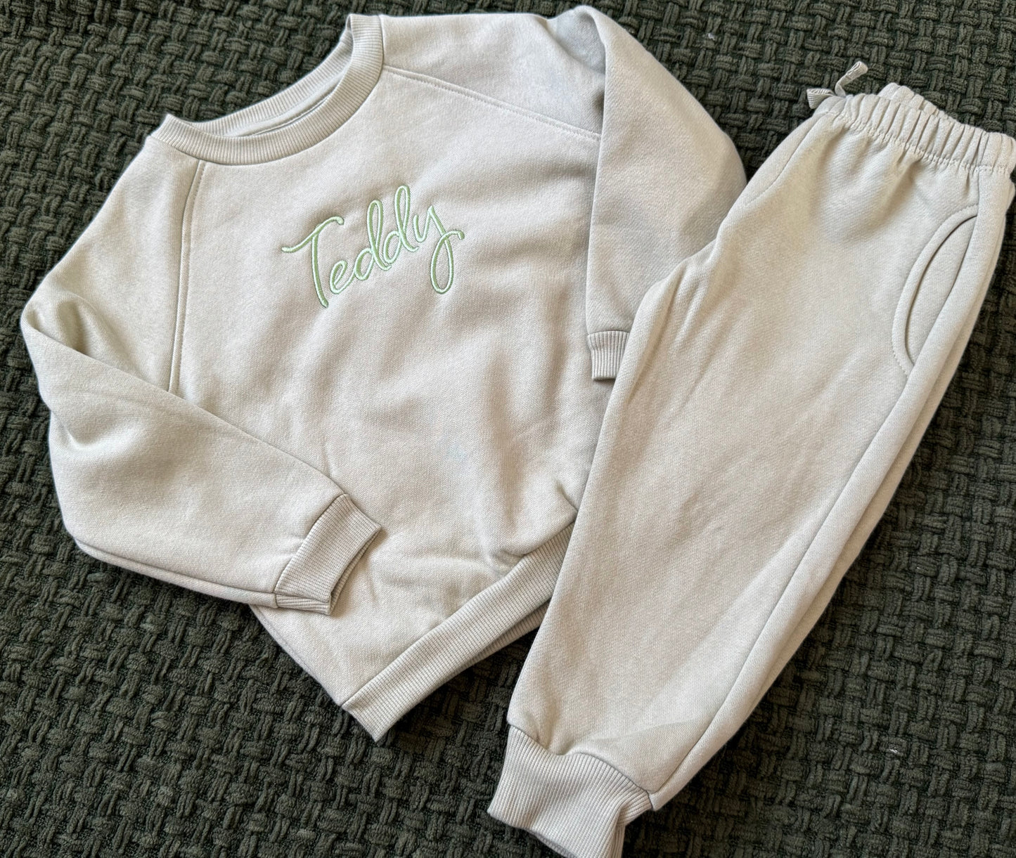 Soft fleece loungewear embroidered - all colours