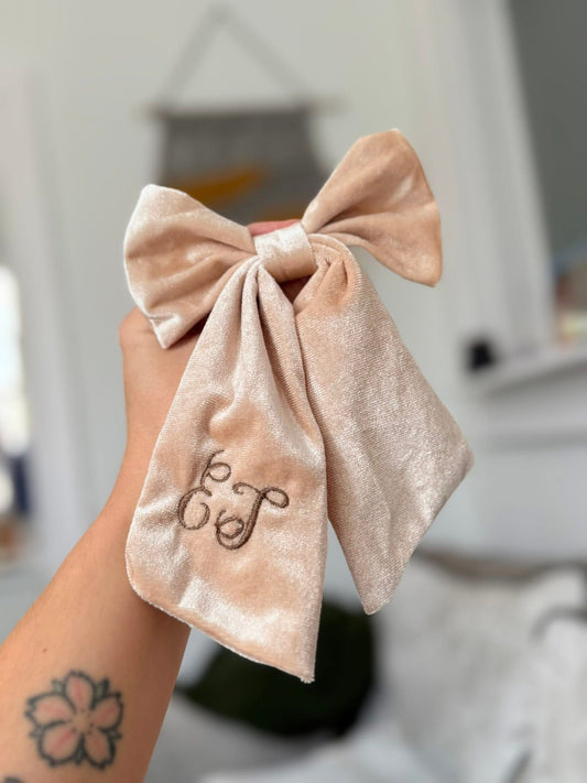 Cream velvet embroidered hair bow
