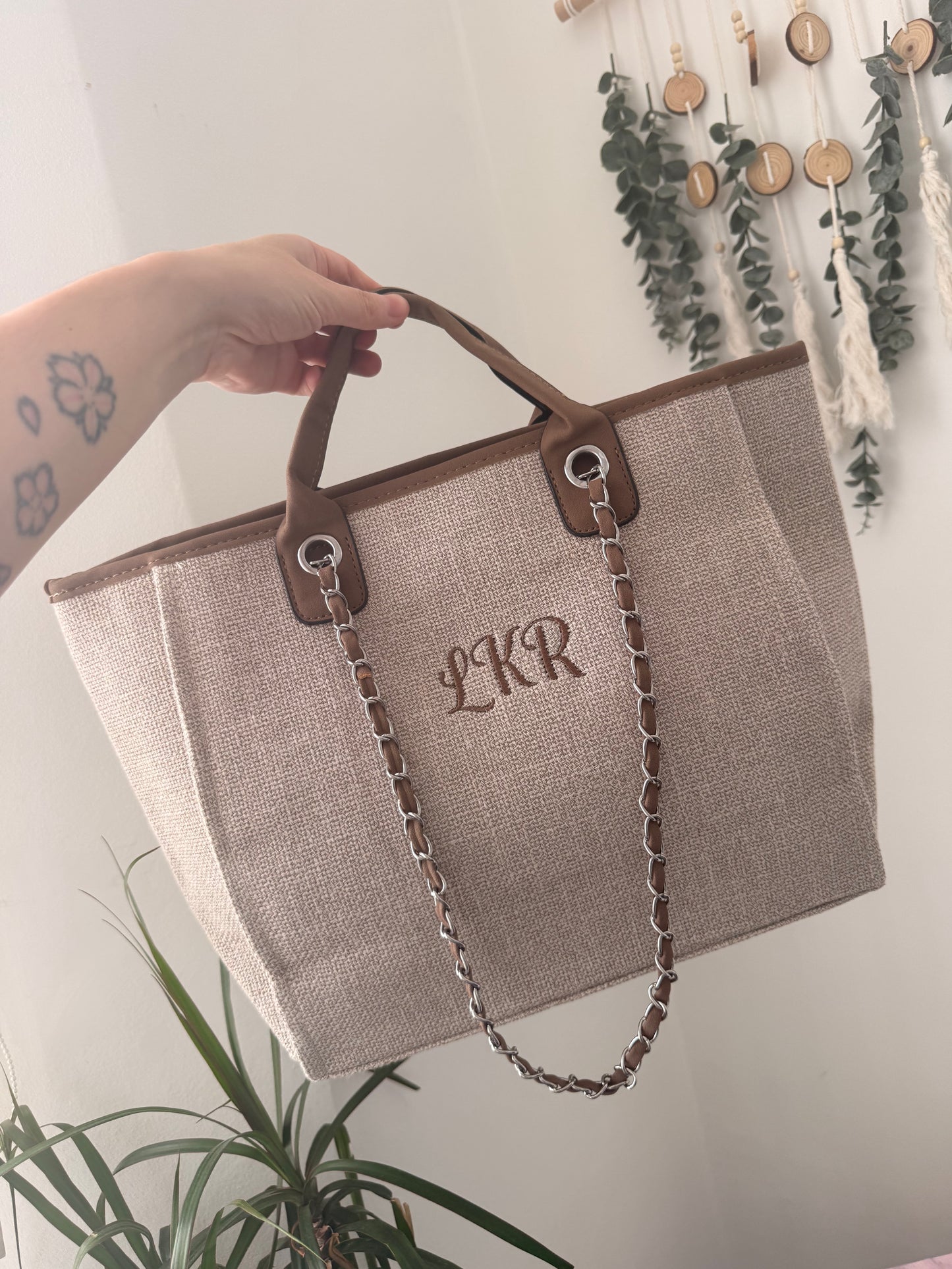 Tote handbag