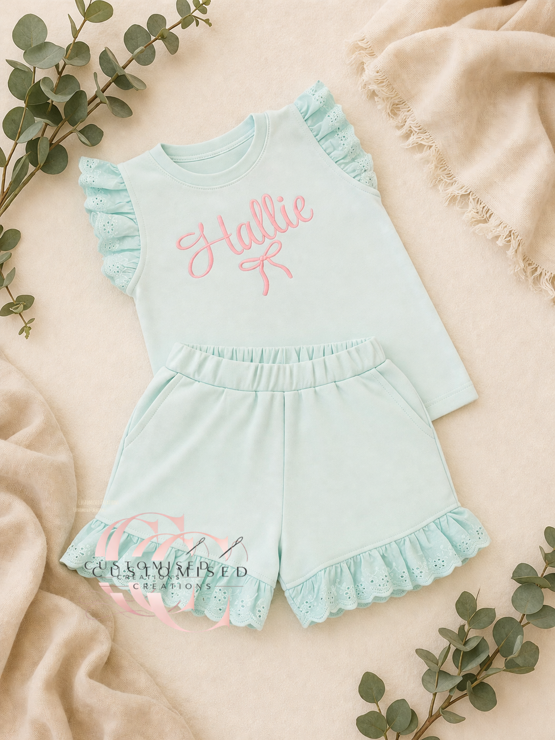 Embroidered bow anglaise shorts and tshirt